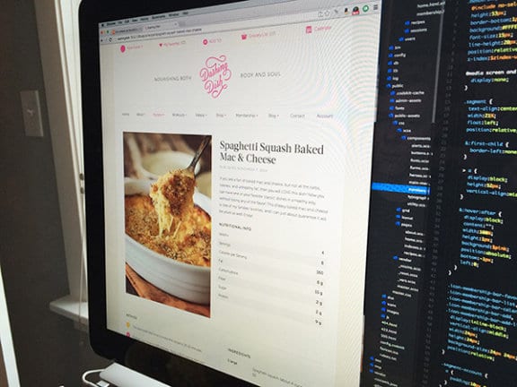 pochemu-dizajjner-i-razrabotchik-dolzhny-rabotat-vmeste-monitor